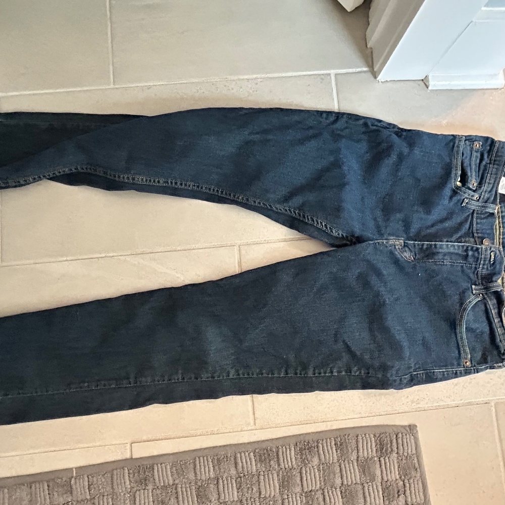 Levi jeans size 32x29